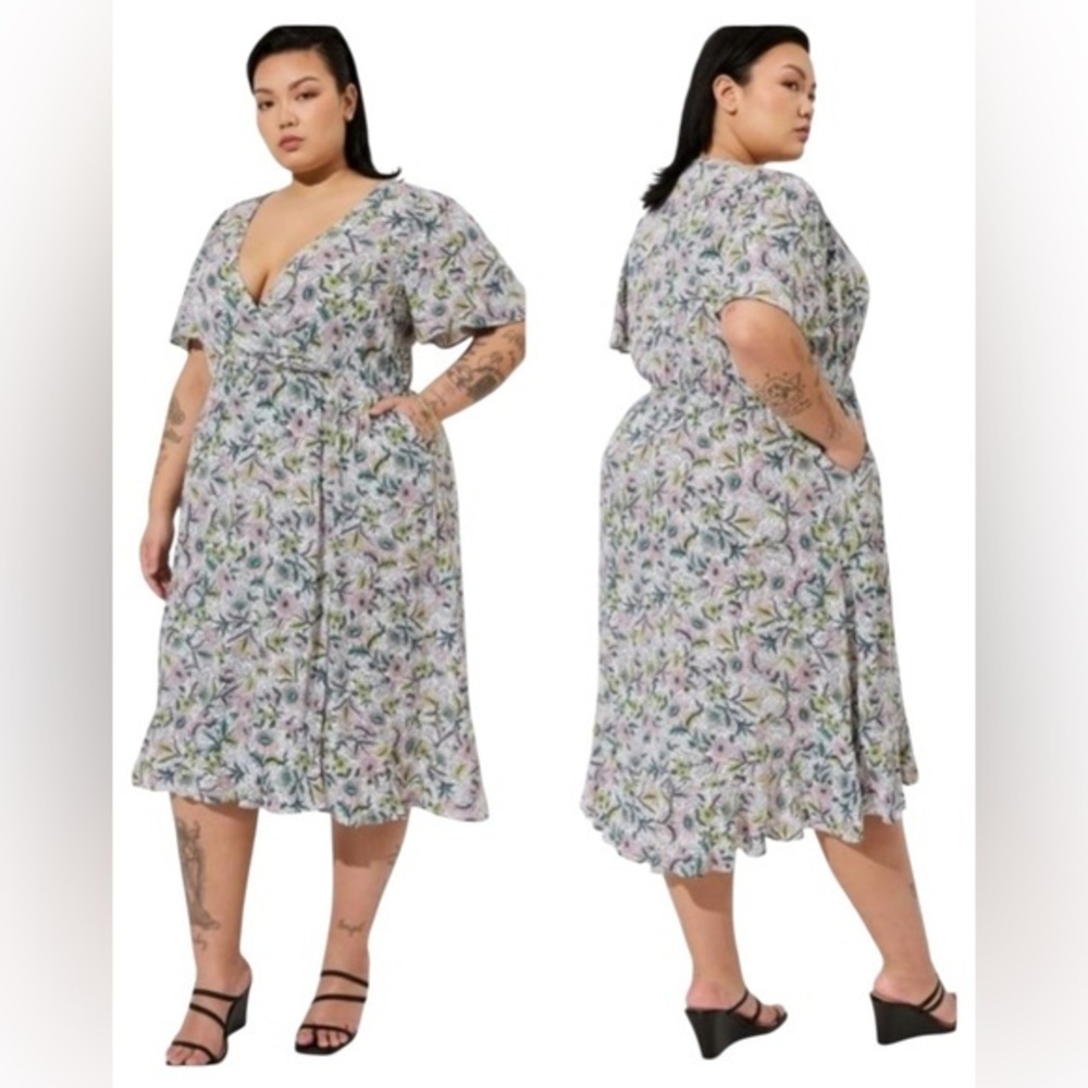 Torrid Women’s Swiss Dot Flutter Sleeve Pockets Wrap Midi Dress Size 2
